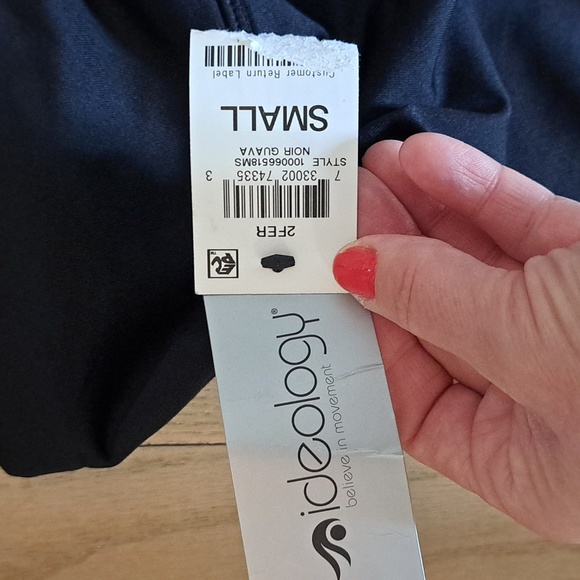 Ideology Flex Stretch Black/Coral Workout Capri's. Size Small NWT - Picture 6 of 10